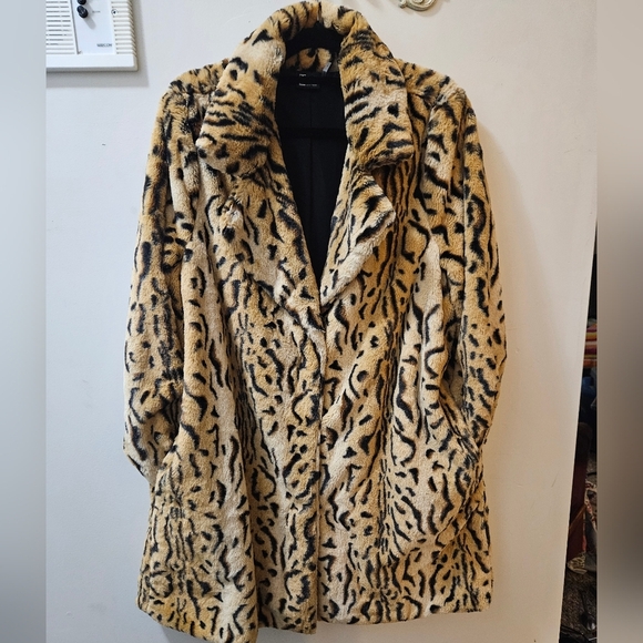 Love Token Leopard Print Faux Fur Coat - Picture 7 of 14